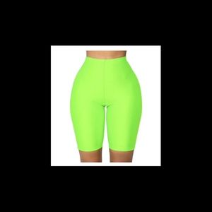 High-waist Yoga Shorts